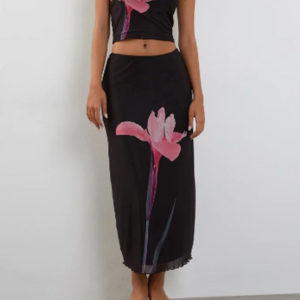 Lassie Midi Skirt In Black With Pink Flower Placement